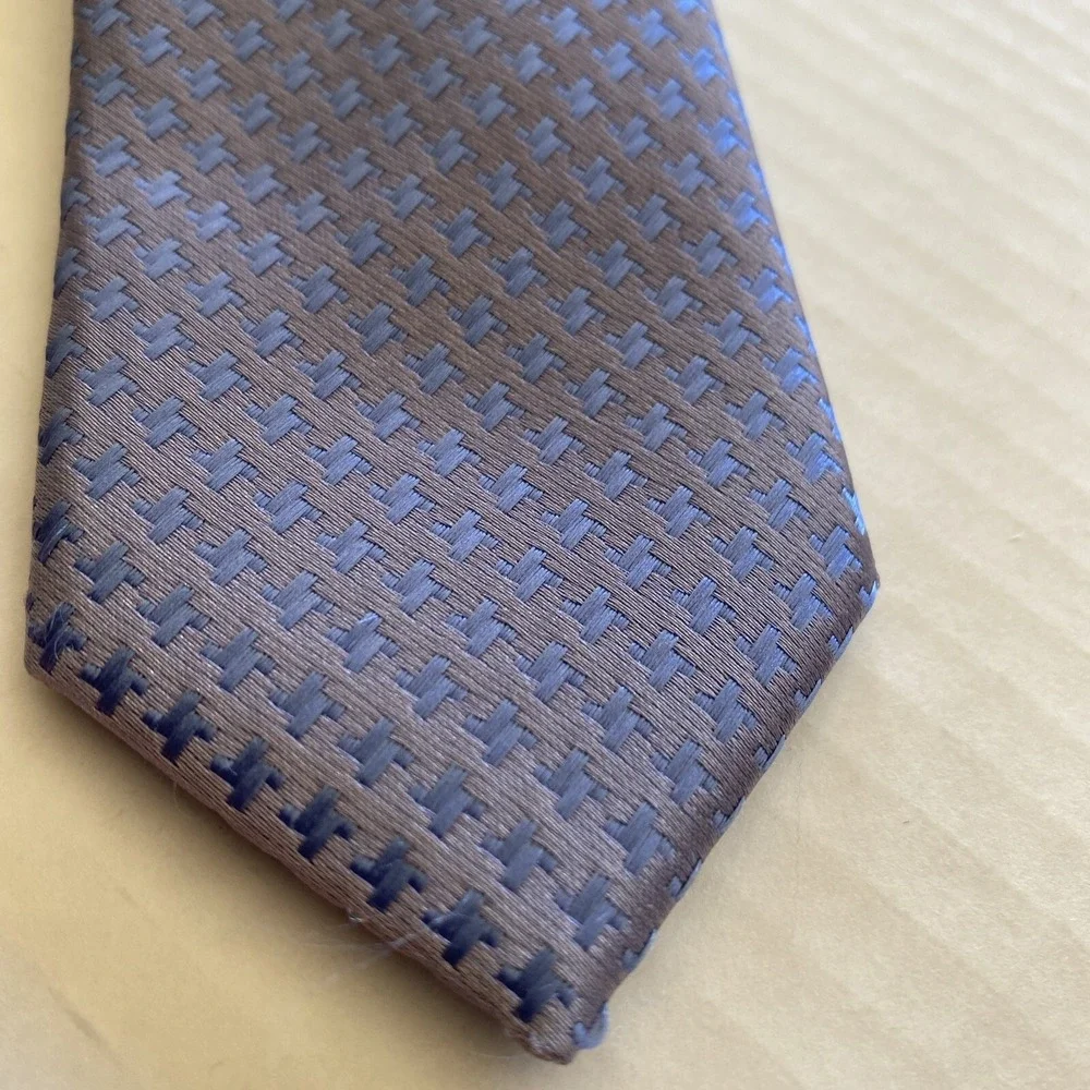 NWT IMANI UOMO BLUE SILK TOUCH NECK TIE  NEW